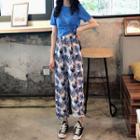 Short Sleeve Cropped T-shirt / Leaf Print Pants