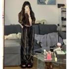 Short-sleeve Crew Neck T-shirt / Tie-dye Straight Leg Pants