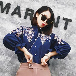 Puff-sleeve Embroidery Blouse