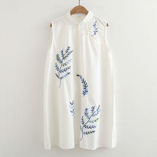 Flower Embroidered Mandarin Collar Sleeveless Dress