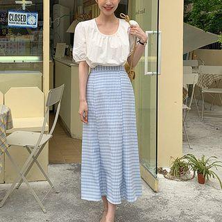 Short-sleeve Plain Top / Plaid Midi A-line Skirt