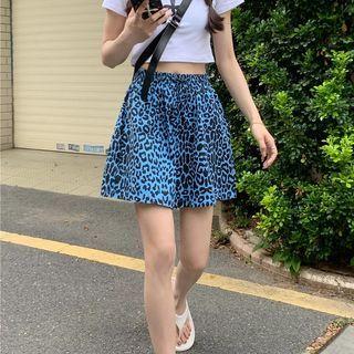 Mid-rise Leopard Printed Shorts