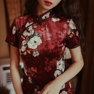 Short-sleeve Floral Velvet Qipao Dress
