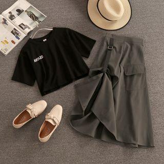 Short-sleeve Lettering T-shirt / Buckled Midi A-line Skirt / Set