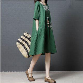 Elbow-sleeve Floral Detail Dress
