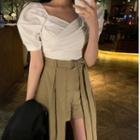 Square-neck Puff-sleeve Blouse / High-waist Skort