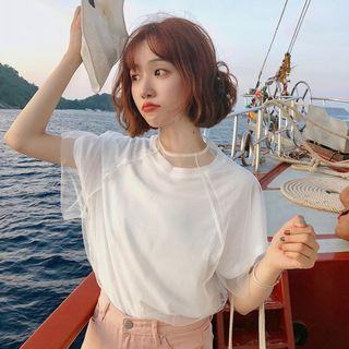 Set: Short-sleeve T-shirt + Mesh Top