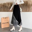 Houndstooth Panel Accordion Pleat Midi A-line Skirt Houndstooth Panel - Black & White - One Size