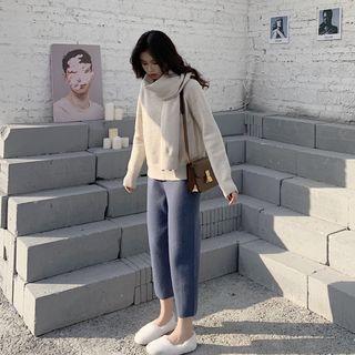 Mock-neck Sweater With Scarf / Cropped Knit Pants