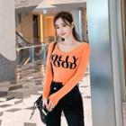 Scoop-neck Lettered T-shirt