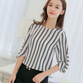 Elbow-sleeved Striped Top