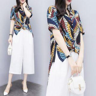 Set: Print Short-sleeve Dip Back Blouse + Gaucho Pants
