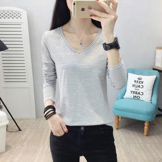 Pinstriped V-neck Long-sleeve T-shirt