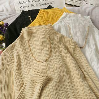 Mock-neck Pleated Top With Chain