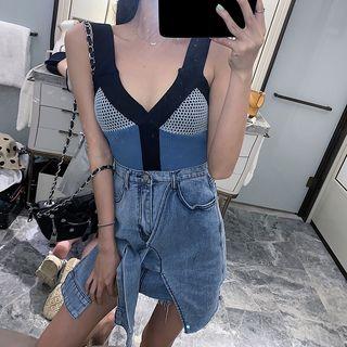 Color-block V-neck Knit Camisole Top