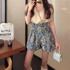 Short-sleeve Blouse / High-waist Floral Wide-leg Shorts