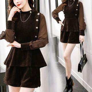 Set: Ruffle Trim Panel Blouse + Wide-leg Shorts