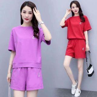 Set: Short-sleeve Crew Neck T-shirt + Sweatshorts