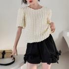 Short-sleeve Puffy Top / Bow Accent Shorts