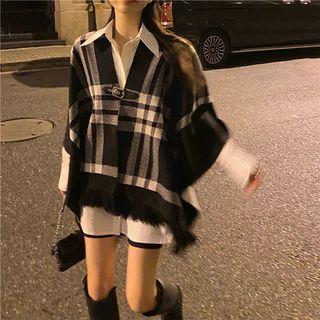 Plain Shirt / Buckled Plaid Cape