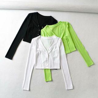 V-neck Button-up Cropped T-shirt