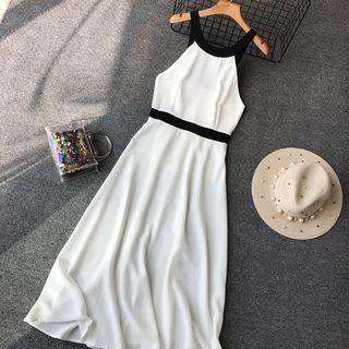 Contrast-trim Halter Dress
