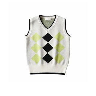 Diamond Pattern Sweater Vest