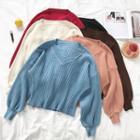 Plain V-neck Striped Puff-sleeve Knit Top