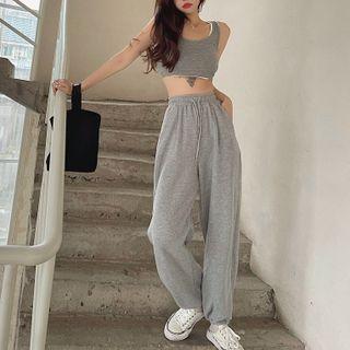 Crop Tank Top / Sweatpants