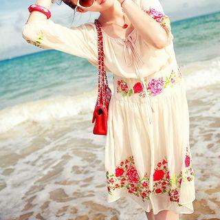 Elbow-sleeve Embroidered Chiffon Pleated Dress