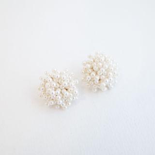 Faux-pearl Cluster Ear Studs Ivory - One Size