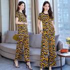 Set: Plaid Short-sleeve T-shirt + Wide Leg Pants