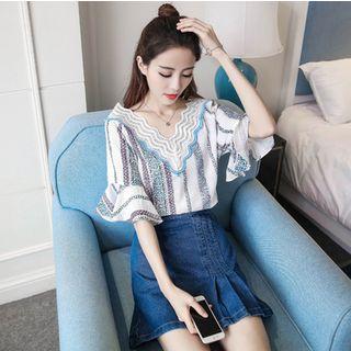 Scallop Trim Patterned Elbow Sleeve Blouse