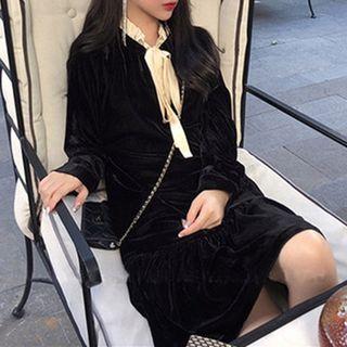 Bow Velvet Long-sleeve A-line Dress