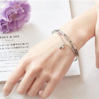 Roman Numeral Embossed Bangle Silver(16) - One Size