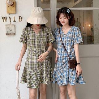 Short-sleeve Plaid Shirred Mini A-line Dress