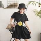 Short-sleeve Applique Cutout T-shirt Dress