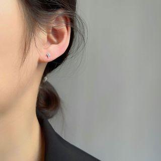 Star Sterling Silver Asymmetrical Earring 1 Pair - Silver - One Size