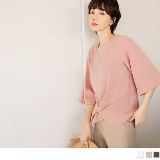 3/4 Sleeve Twisted-hem Plain T-shirt