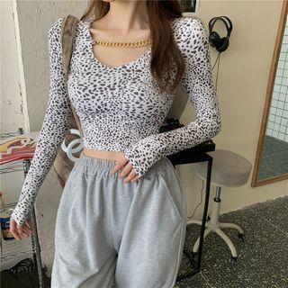 Long-sleeve Leopard Print V-neck Chained Crop Top
