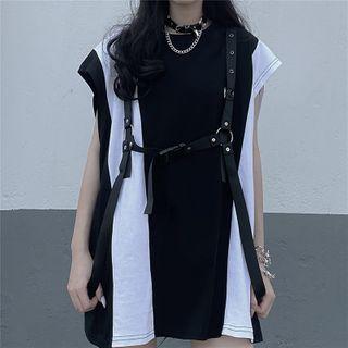 Short-sleeve Striped Buckled T-shirt