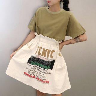 Short-sleeve T-shirt / Lettering A-line Skirt