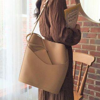 Diagonal Shoulder Bag