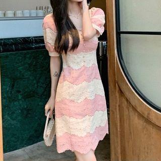 Short-sleeve Two-tone A-line Lace Dress