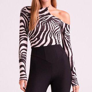 Long-sleeve One-shoulder Zebra Print Crop Top