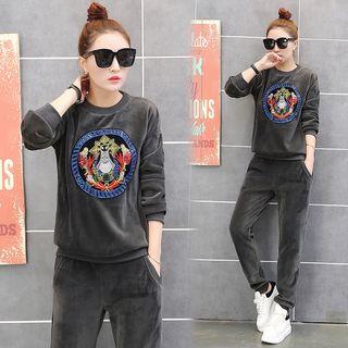 Set: Embroidered Velvet Top + Sweatpants