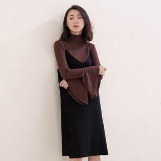 Long Bell Sleeve Mock Neck T-shirt