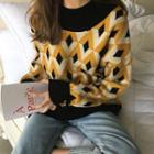 Color-block Quilted Loose-fit Sweater