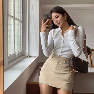 Collared Button-up Slim-fit T-shirt