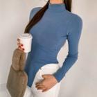 Mock-neck Thumb-hole Asymmetric-hem Top